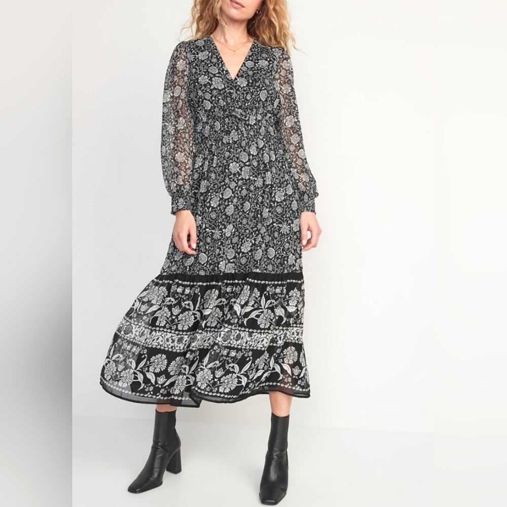 Old Navy Maxi Dress Women Medium Waist Defined Floral Print Smocked Boho Peasant